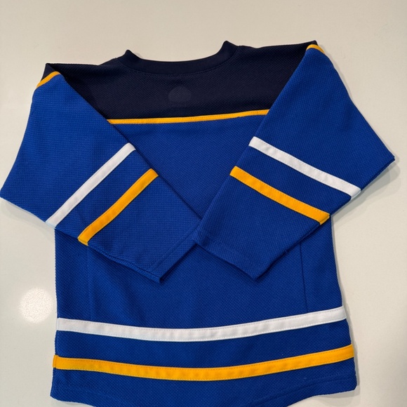 St. Louis blues kids 4T jersey - Picture 2 of 3